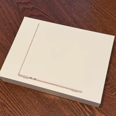 MacBook Air M2, 24GB, 1TB Empty Box, View more