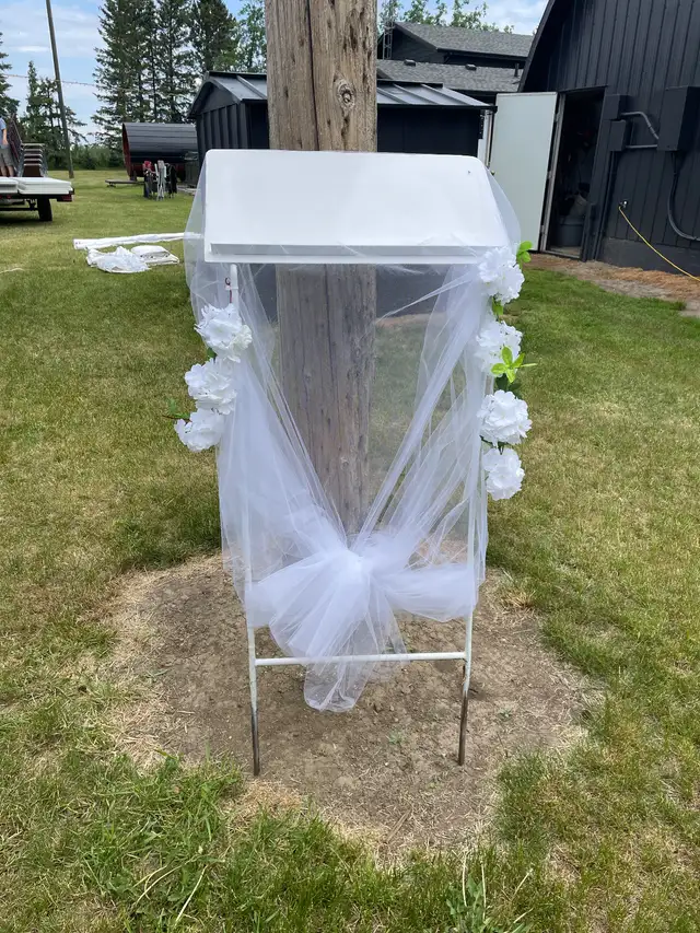 Wedding Supplies For Sale in Activities & Groups in Red Deer - Image 9