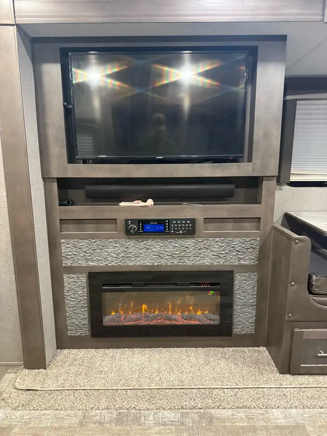 2020 Forest river travel trailer in Travel Trailers & Campers in Fort St. John - Image 8