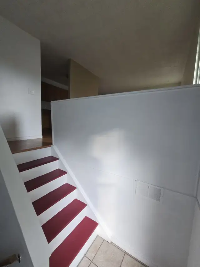 House For Rent, 2 Bedrooms, 1 Bathroom, Great Area in Long Term Rentals in Winnipeg - Image 5