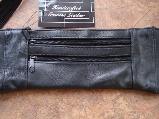 Slim Leather Fanny Pack in Other in Granby - Image 6