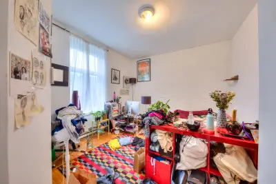 Chambre à louer — Hochelaga Belle chambre meublée/non meublée dans un appartement lumineux et bien e...