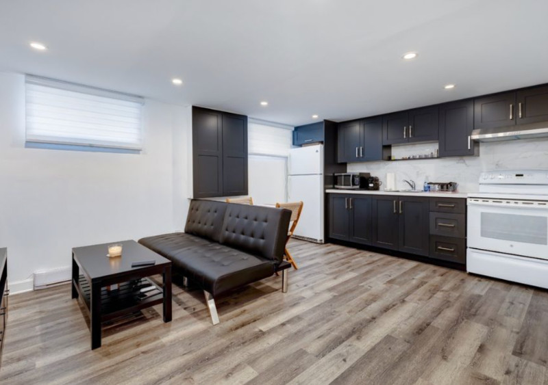 NEW 1,200 LAVAL APARTMENT FOR RENT AVAILABLE NOW Locations longue