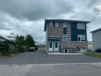 Two Bedroom Unit Available in Trenton