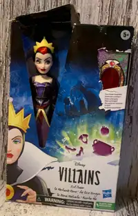 2021 NIB  ~ Disney Villians Snow White EVIL QUEEN Doll / Hasbro