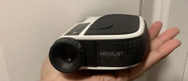 Bushnell Rangefinder in Golf in Burnaby/New Westminster - Image 4