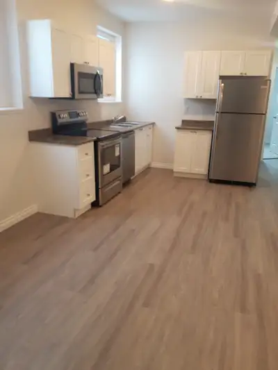 A NEWLY-Refurbished 2-bedroom legal basement suite is immediately available for rent on Baltzan Boul...