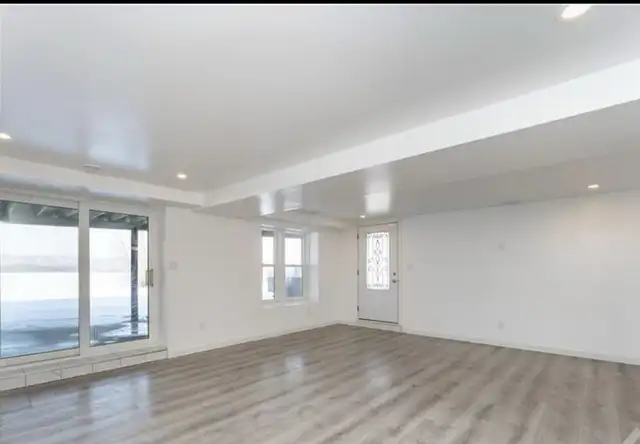 Waterfront home for rent in Long Term Rentals in Ottawa - Image 14