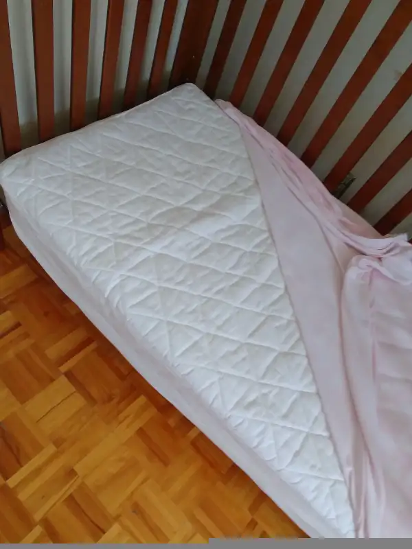 Lit d'enfant avec matelas in Beds & Mattresses in Longueuil / South Shore - Image 3