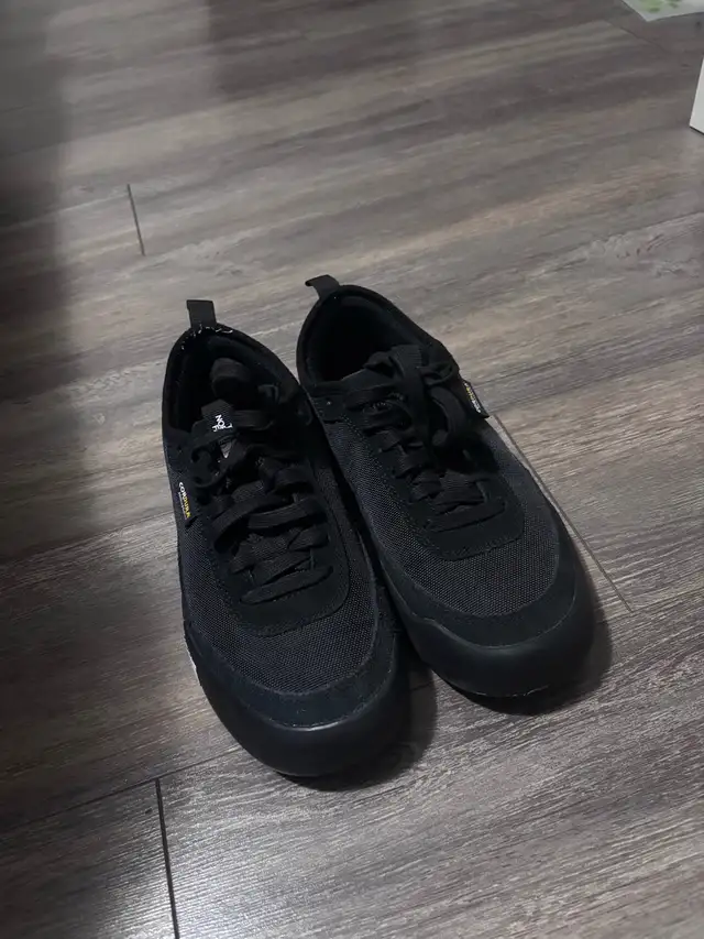 chaussures north face in Women's - Shoes in Laval / North Shore - Image 4