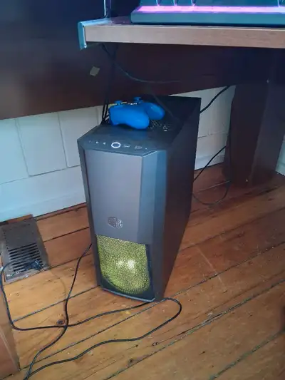 I am going back to school and therefore need a laptop instead of a desktop, so I am selling my gamin...