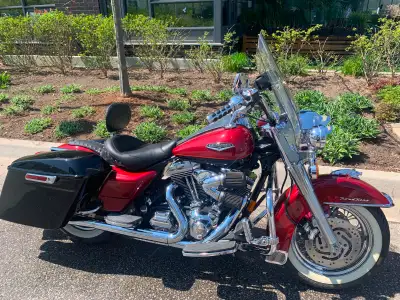 Low mileage Road King with 88 inch motor that has SS 585 cam along with Power Commander 5 with O2 se...