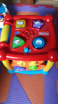 Vtech Busy Learners Cube