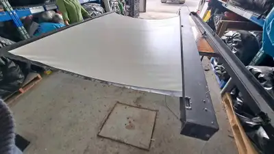 2 écran électrique 120 volts, View more