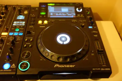 PIONEER CDJ-2000  LOW PRICE, View more