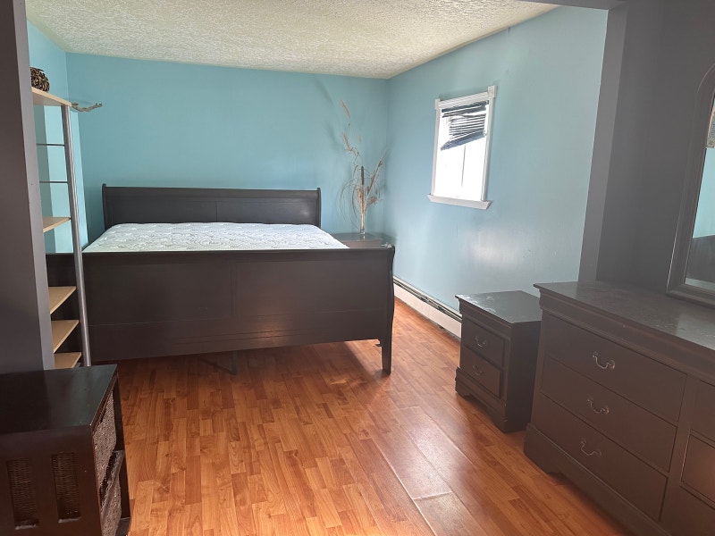 One bedroom apartment available on tulip street Long Term Rentals