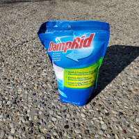 DampRid FG30K No-Smell Moisture Absorber Refill, 42-oz