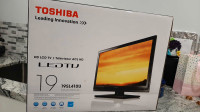 Toshiba 19" LCD tv