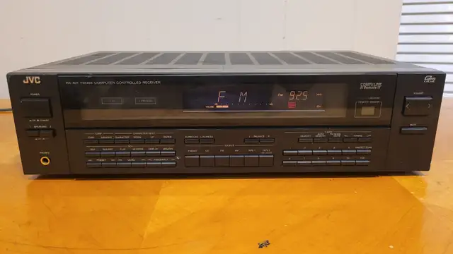JVC RX-401 AM/FM Computer Controlled Stereo Receiver in Stereo Systems & Home Theatre in Mississauga / Peel Region - Image 2