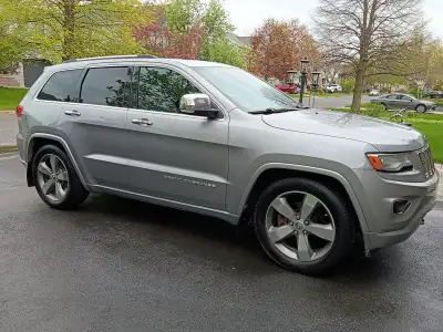 2015 Jeep Grand Cherokee Overland 3.0L Diesel 245,000 km Tres bien entretenue/very well maintained....