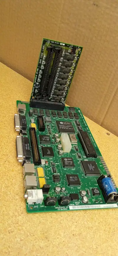 Vintage Apple Macintosh Mac Classic 820-0390-03 motherboard, View more