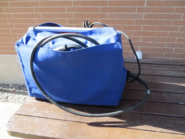LIncoln pro mig 140c welder 110v in Power Tools in Windsor Region - Image 2