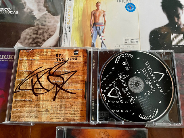 7 Tricky trip hop cds with autograph in CDs, DVDs & Blu-ray in Kawartha Lakes - Image 2