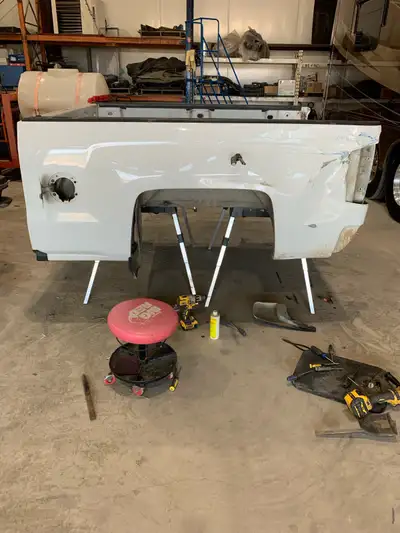 I have a truck box that come off a 2017 Chevrolet 2500 has damage on left side but right side has no...