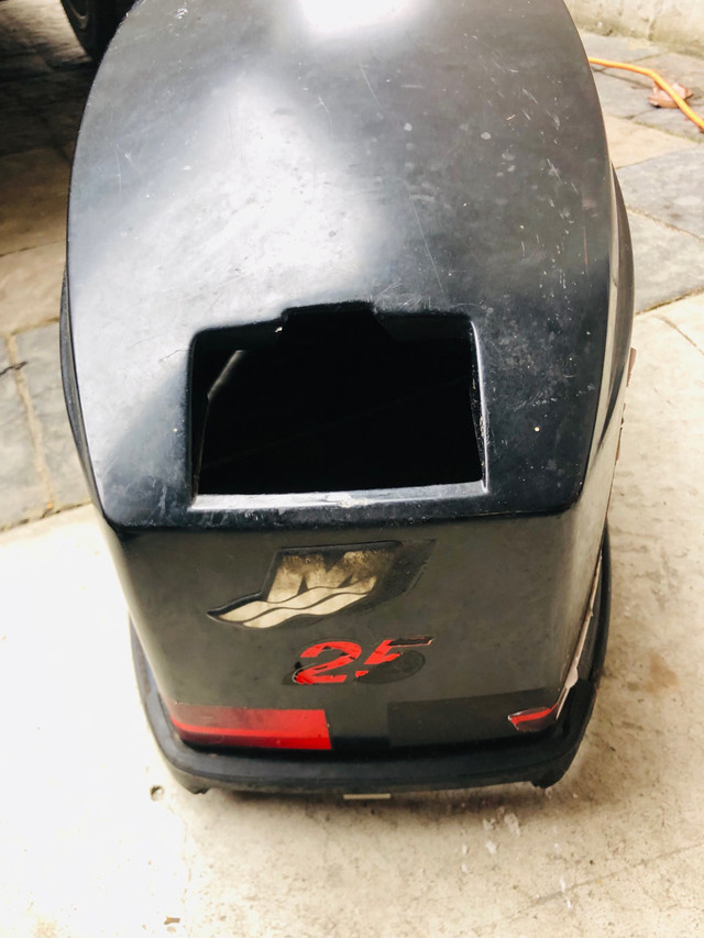 2004 mercury 25hp outboard motor (parts) in Other in Markham / York Region - Image 2