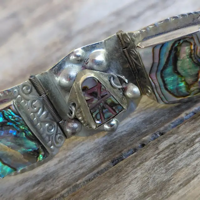 Vintage Abalone Panel Bracelet in Jewellery & Watches in Markham / York Region - Image 2