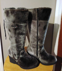 Seal skin boots