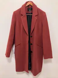 Vera Moda Coral Women’s coat size Large (Like New)