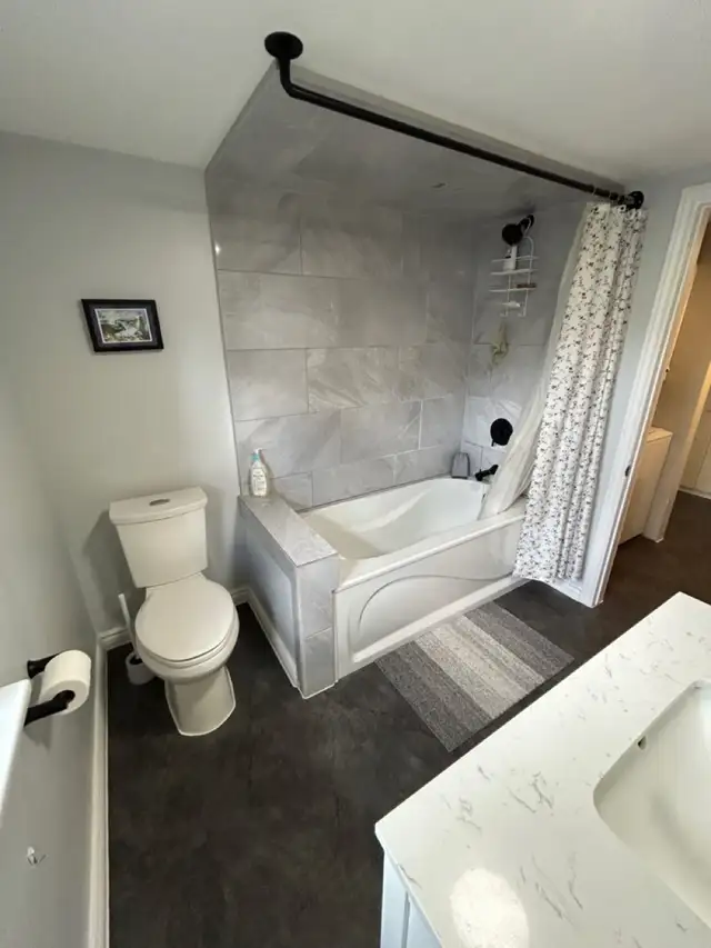 Bright and Spacious Two-Bedroom Apartment for Rent63654769165955124