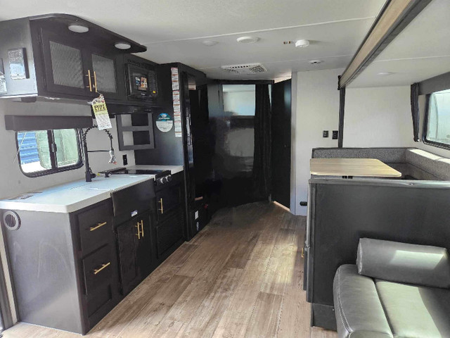 2022 Grey Wolf Cherokee (Forest River) in Travel Trailers & Campers in City of Halifax - Image 3