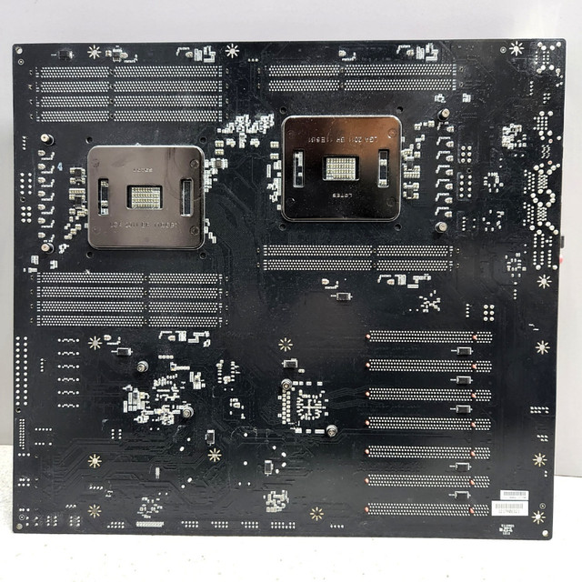 evga sr-x classified x79 dual lga 2011 intel motherboard in System Components in Mississauga / Peel Region - Image 2