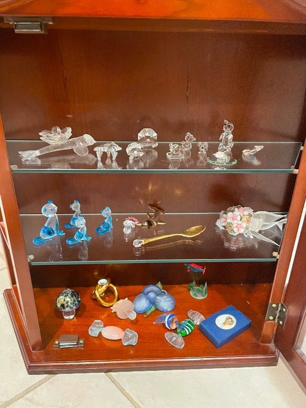 Curio cabinet in Hutches & Display Cabinets in Mississauga / Peel Region - Image 3