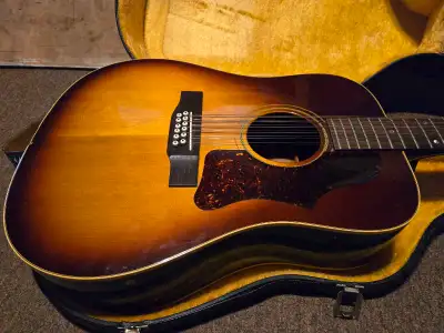 Gibson 12 string, View more