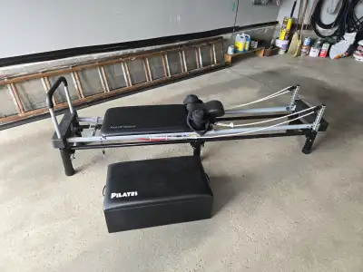 Excellent Condition Stamina AeroPilates Reformer Model 55-4266 in very good working condition. Smoot...