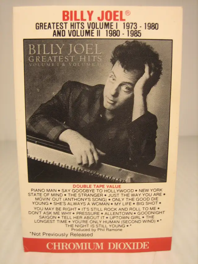 BILLY JOEL - GREATEST HITS VOLUME 1 AND VOLUME 2 CASSETTE TAPE in Arts & Collectibles in London - Image 2