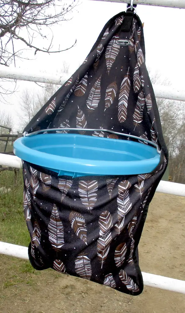 Something new! No spill Bucket holder! in Equestrian & Livestock Accessories in Dawson Creek - Image 3