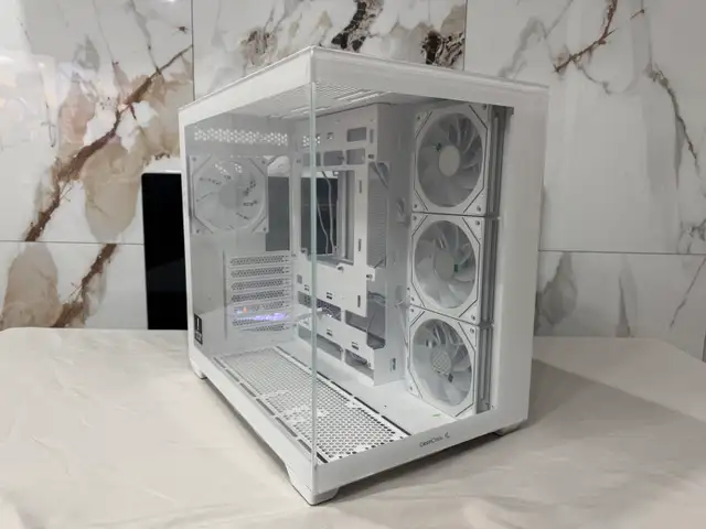 Deepcool CG530 4F White Case | New Open Box RGB Build Case in System Components in Oshawa / Durham Region - Image 3