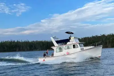 End of season pricing 3116 Cat Diesel (2713 hours) MG 5061 transmission Max Speed 14 knots Cruising...