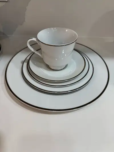 Nitto Solitude Dinnerware Set, View more
