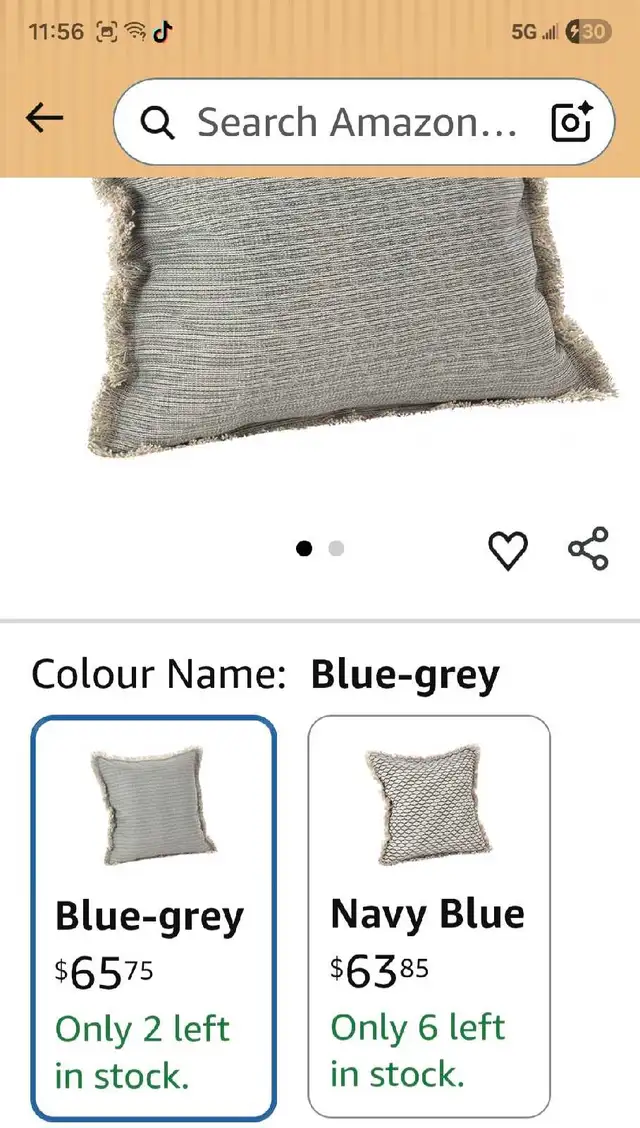 Home Decor Pillow in Home Décor & Accents in Calgary - Image 5