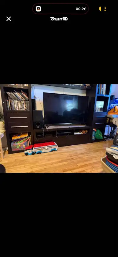Poussette rouge à 45$, View more