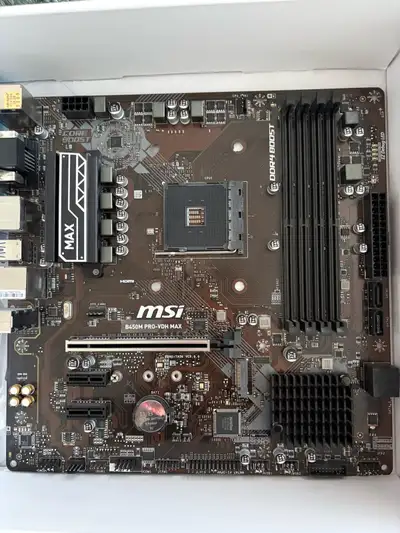 Socket type: AM4 4 ram slots ddr4