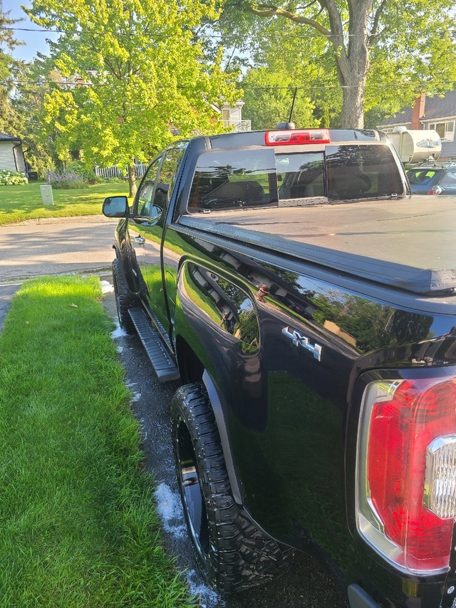 2016 gmc canyon slt with only 46179km Cars & Trucks Barrie Kijiji
