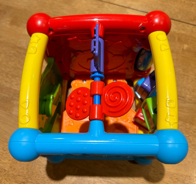Vtech Busy Learners Activity Cube in Toys in Cambridge - Image 3