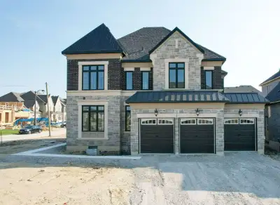 Brand New Corner house never lived in Kleinberg-Copperwood Golf course Community!!! - Main Floor Fea...