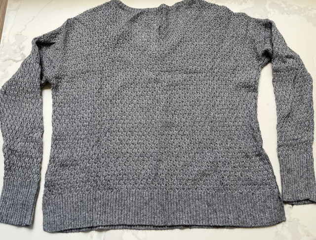 Women’s knitted v-neck sweater  in Women's - Tops & Outerwear in La Ronge - Image 2